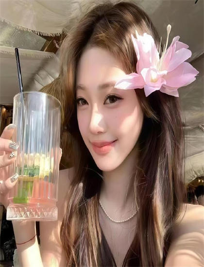 《每周车闻播报2014》现实意义探讨深刻反思的：社会影响与现实关联分析